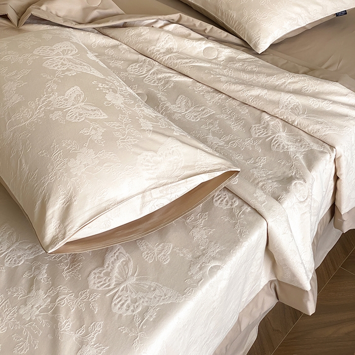 91家纺网 家纺一手货源 找家纺 宜代光年 2026新款60S全棉厚织提花夏被夏凉被空调被 夏被-翩然-奶白