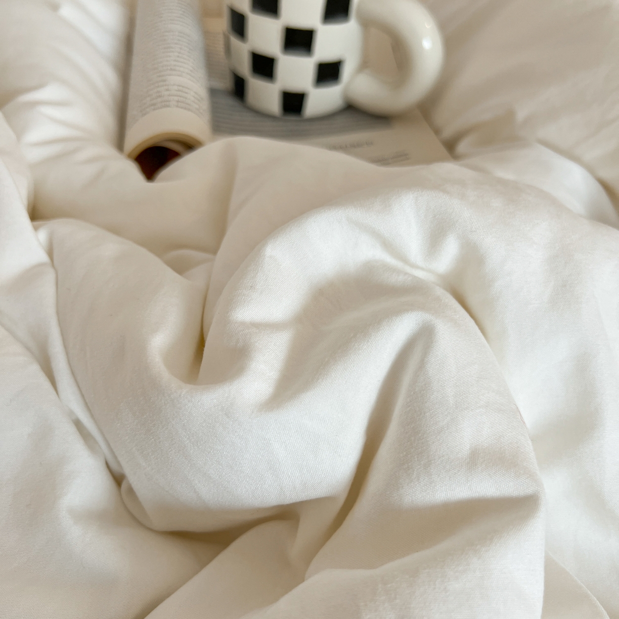 91家纺网 家纺一手货源 找家纺 梦嘉居 2026新款亲肤纯色AB版水洗皱皱棉四件套学生宿舍床单床笠三件套 高雅白