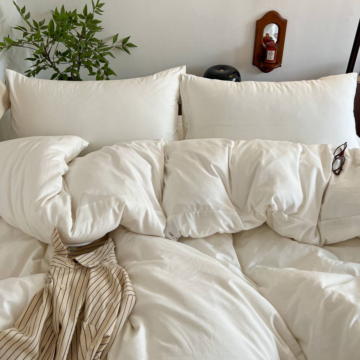 91家纺网 家纺一手货源 找家纺 梦嘉居 2026新款亲肤纯色AB版水洗皱皱棉四件套学生宿舍床单床笠三件套 高雅白