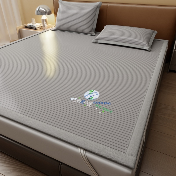 91家纺网 家纺一手货源 找家纺 人人爱家纺 2026新款A类双面冰丝凉席 遇见冰薄-灰