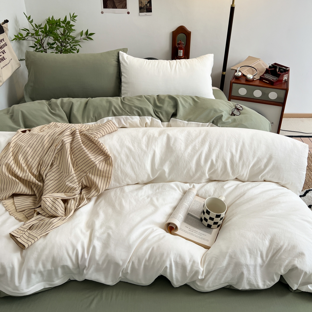 91家纺网 家纺一手货源 找家纺 梦嘉居 2026新款亲肤纯色AB版水洗皱皱棉四件套学生宿舍床单床笠三件套 高雅白+复古绿