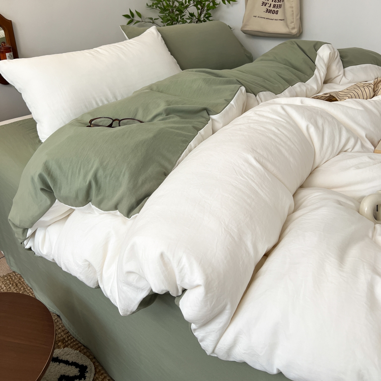 91家纺网 家纺一手货源 找家纺 梦嘉居 2026新款亲肤纯色AB版水洗皱皱棉四件套学生宿舍床单床笠三件套 高雅白+复古绿