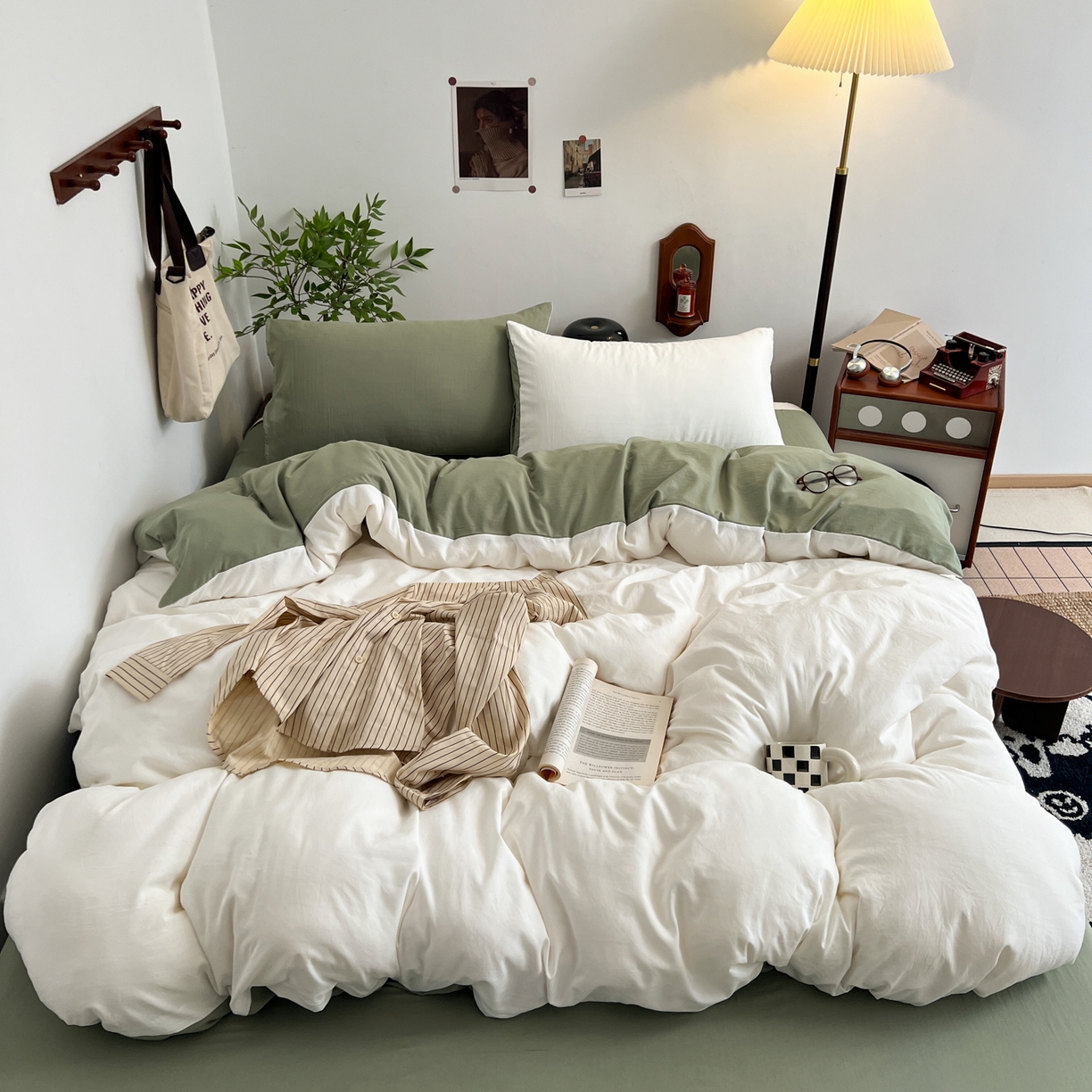91家纺网 家纺一手货源 找家纺 梦嘉居 2026新款亲肤纯色AB版水洗皱皱棉四件套学生宿舍床单床笠三件套 高雅白+复古绿