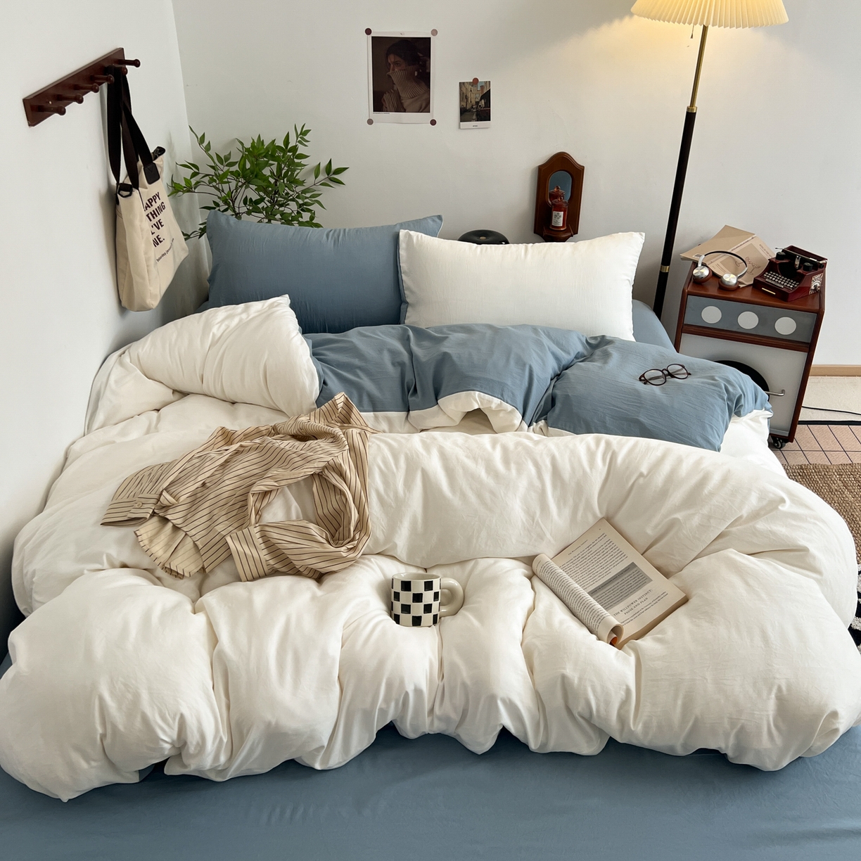 91家纺网 家纺一手货源 找家纺 梦嘉居 2026新款亲肤纯色AB版水洗皱皱棉四件套学生宿舍床单床笠三件套 高雅白+雾兰