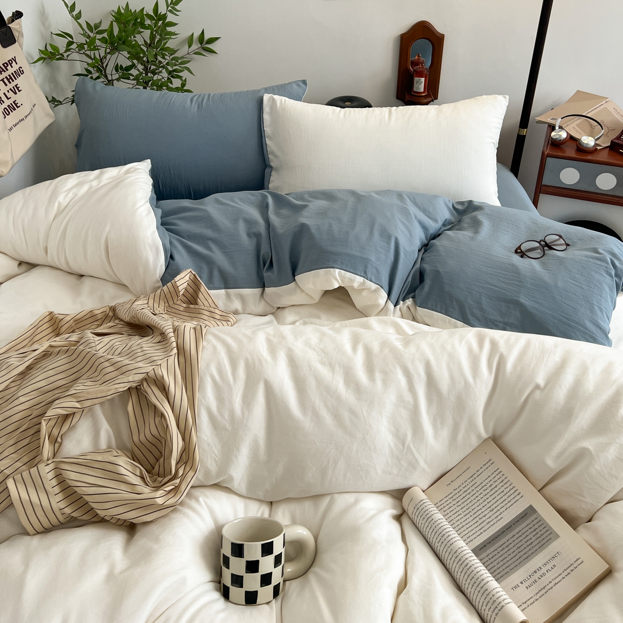 91家纺网 家纺一手货源 找家纺 梦嘉居 2026新款亲肤纯色AB版水洗皱皱棉四件套学生宿舍床单床笠三件套 高雅白+雾兰