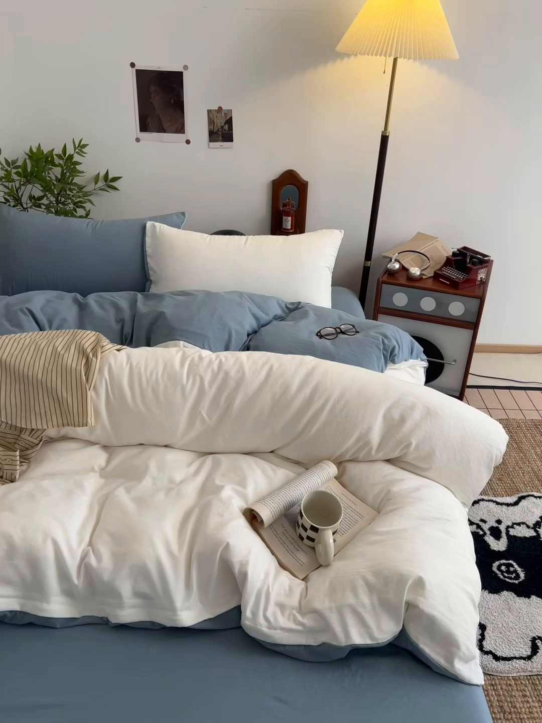 91家纺网 家纺一手货源 找家纺 梦嘉居 2026新款亲肤纯色AB版水洗皱皱棉四件套学生宿舍床单床笠三件套 高雅白+雾兰