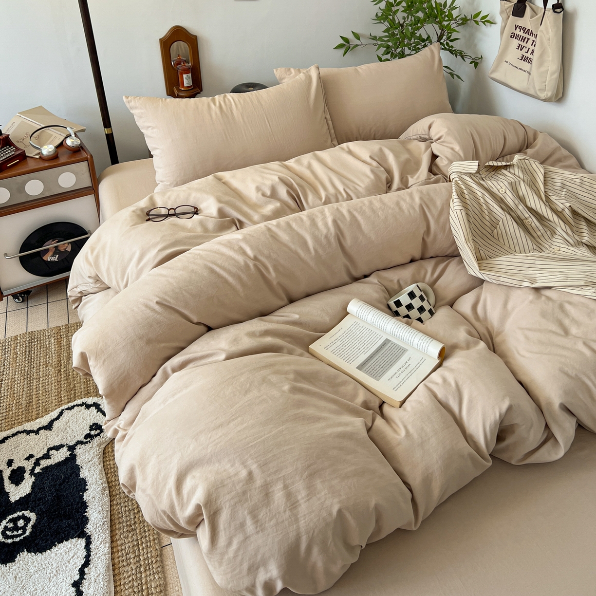 91家纺网 家纺一手货源 找家纺 梦嘉居 2026新款亲肤纯色AB版水洗皱皱棉四件套学生宿舍床单床笠三件套 奶驼