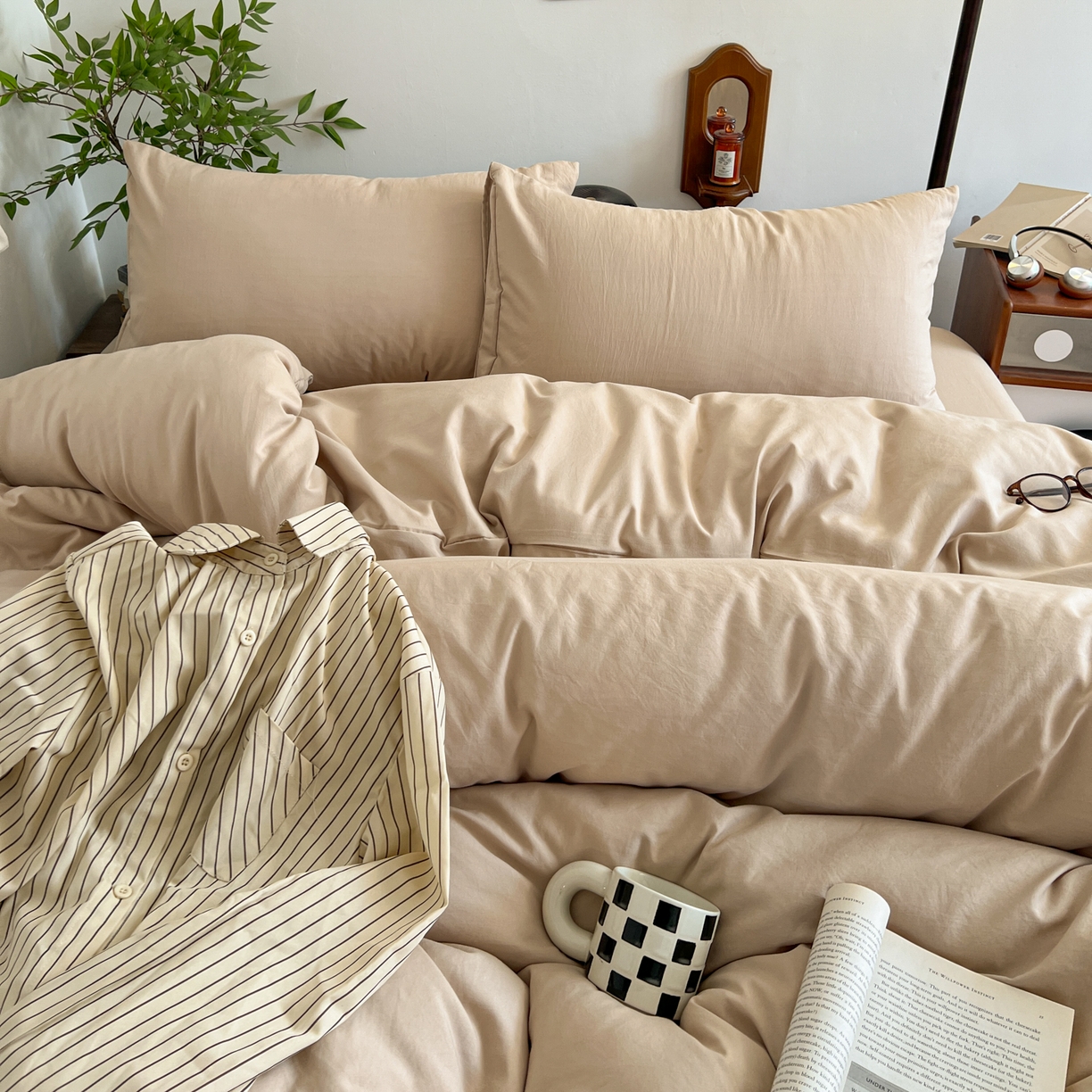 91家纺网 家纺一手货源 找家纺 梦嘉居 2026新款亲肤纯色AB版水洗皱皱棉四件套学生宿舍床单床笠三件套 奶驼