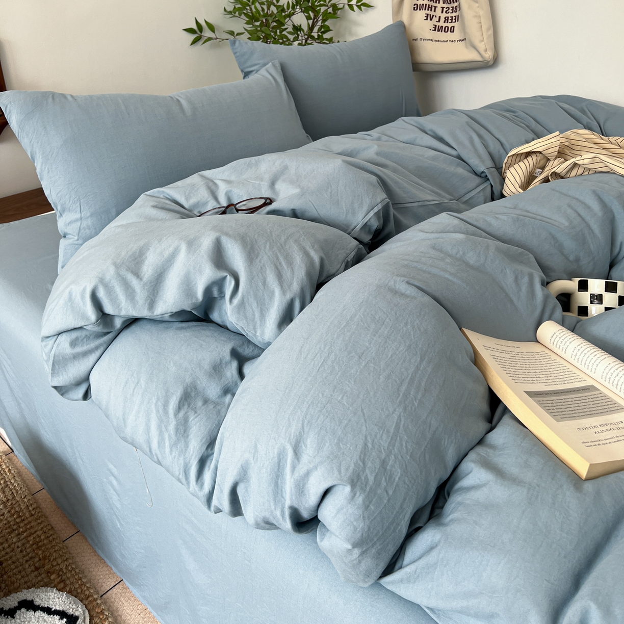 91家纺网 家纺一手货源 找家纺 梦嘉居 2026新款亲肤纯色AB版水洗皱皱棉四件套学生宿舍床单床笠三件套 雾兰