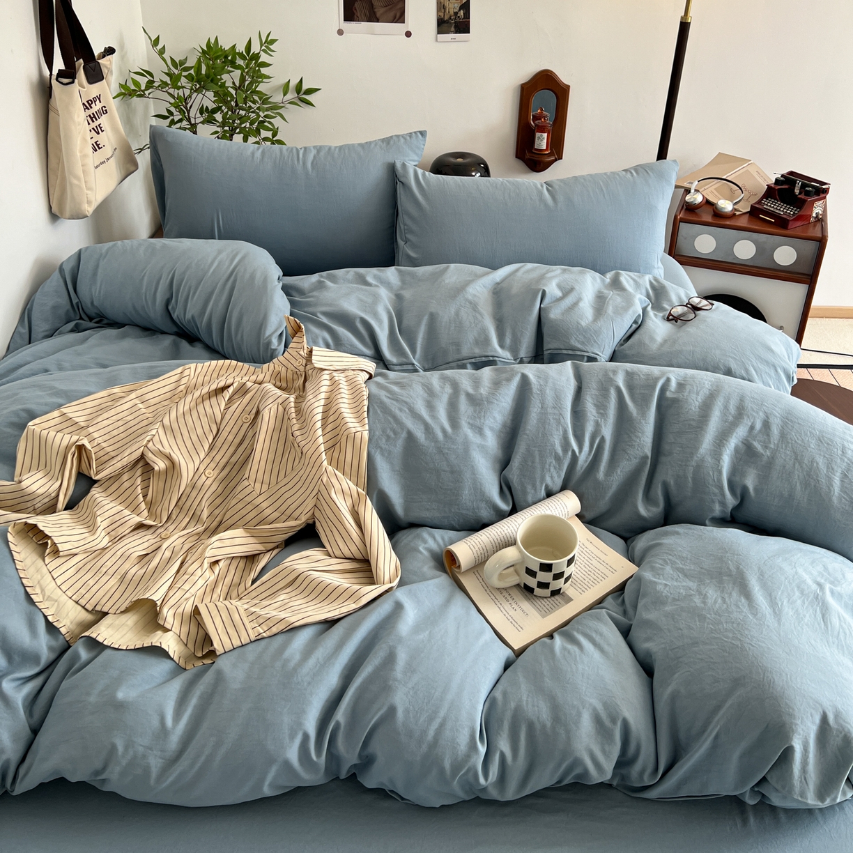 91家纺网 家纺一手货源 找家纺 梦嘉居 2026新款亲肤纯色AB版水洗皱皱棉四件套学生宿舍床单床笠三件套 雾兰