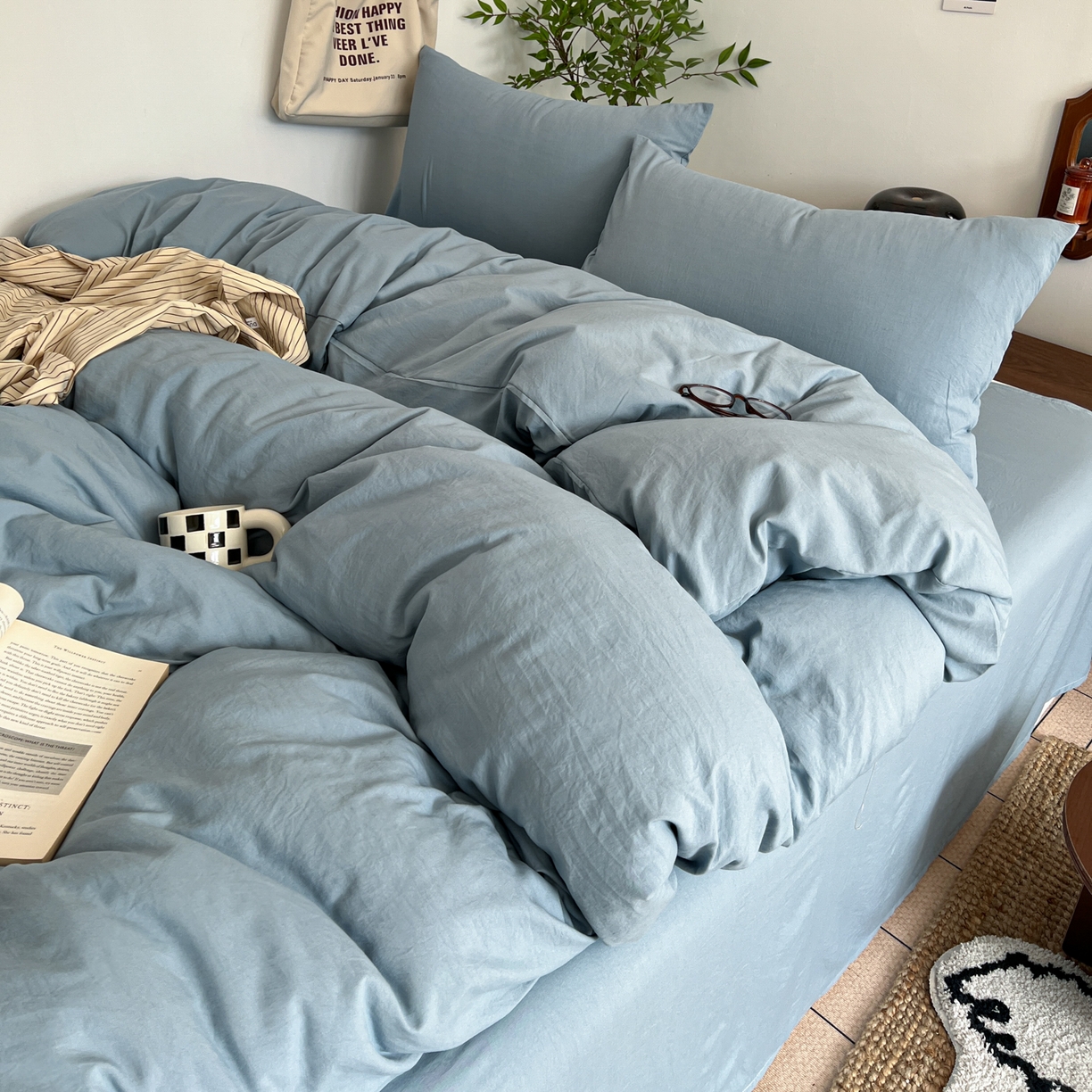 91家纺网 家纺一手货源 找家纺 梦嘉居 2026新款亲肤纯色AB版水洗皱皱棉四件套学生宿舍床单床笠三件套 雾兰