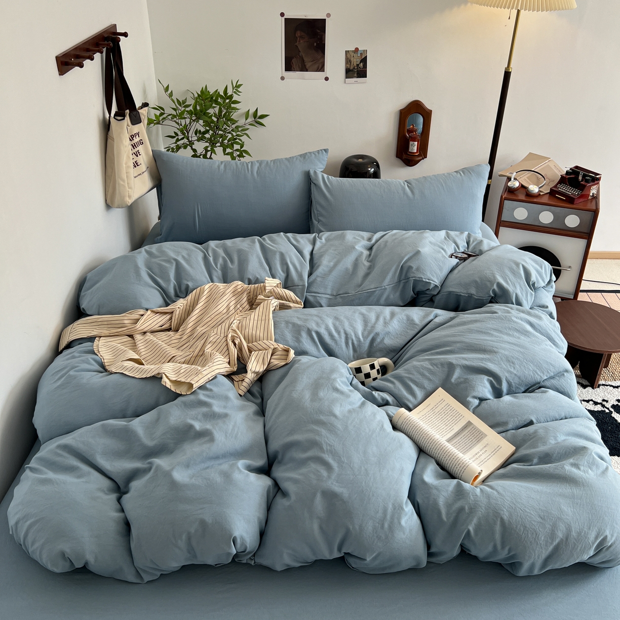 91家纺网 家纺一手货源 找家纺 梦嘉居 2026新款亲肤纯色AB版水洗皱皱棉四件套学生宿舍床单床笠三件套 雾兰