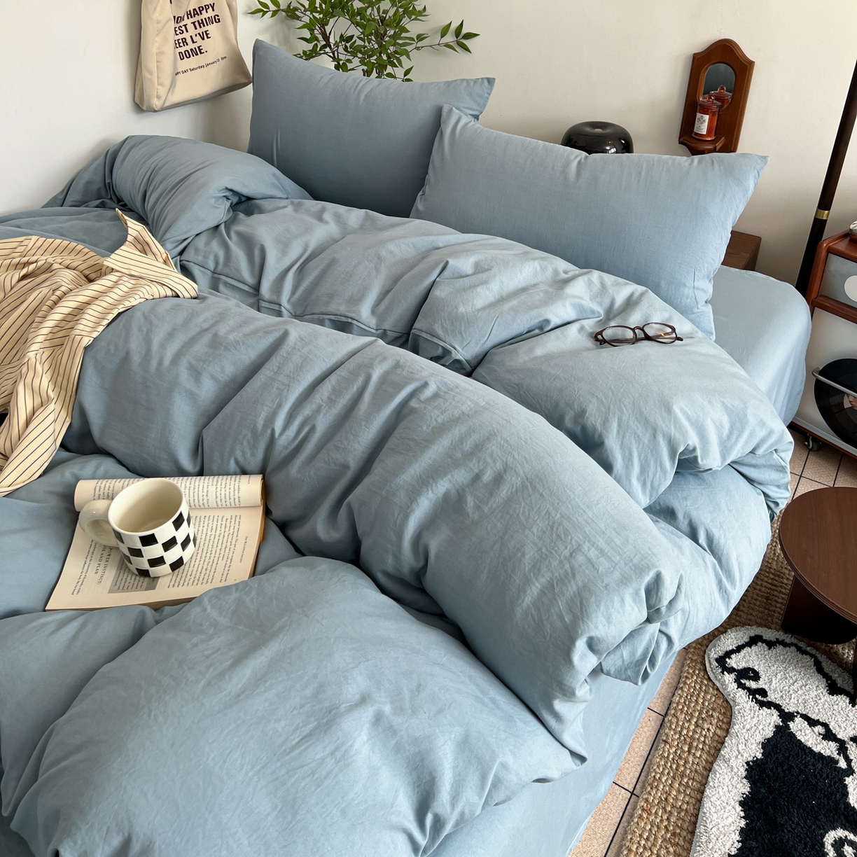 91家纺网 家纺一手货源 找家纺 梦嘉居 2026新款亲肤纯色AB版水洗皱皱棉四件套学生宿舍床单床笠三件套 雾兰