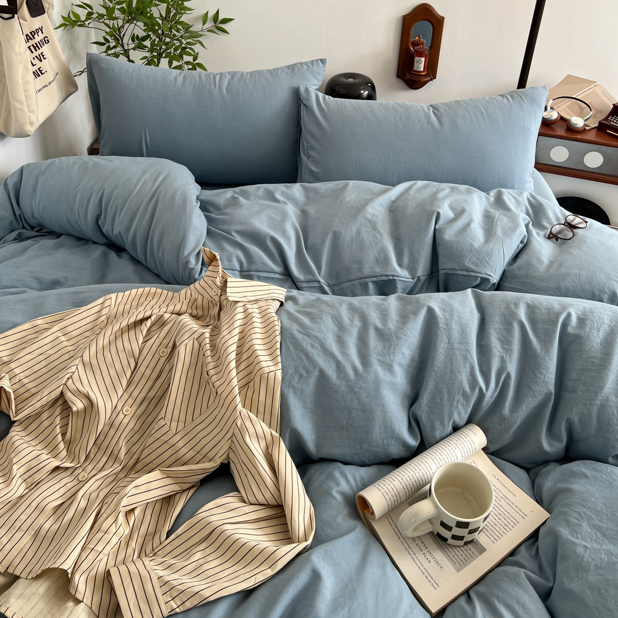 91家纺网 家纺一手货源 找家纺 梦嘉居 2026新款亲肤纯色AB版水洗皱皱棉四件套学生宿舍床单床笠三件套 雾兰