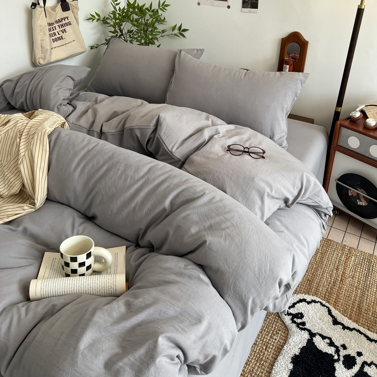 91家纺网 家纺一手货源 找家纺 梦嘉居 2026新款亲肤纯色AB版水洗皱皱棉四件套学生宿舍床单床笠三件套 星空灰