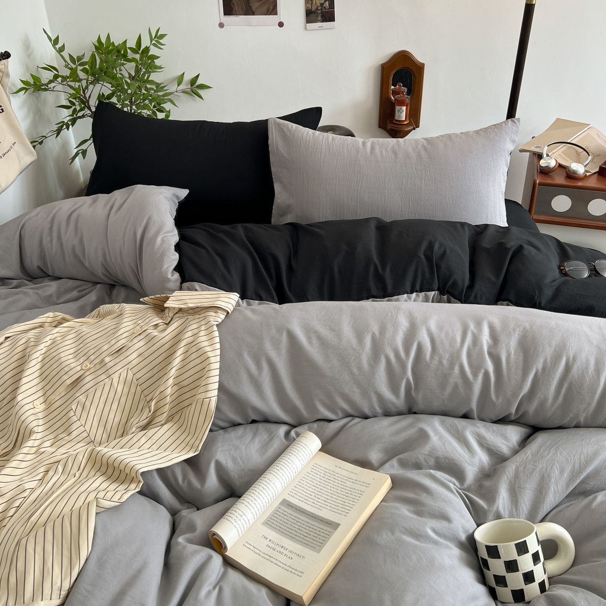 91家纺网 家纺一手货源 找家纺 梦嘉居 2026新款亲肤纯色AB版水洗皱皱棉四件套学生宿舍床单床笠三件套 星空灰+暗夜黑