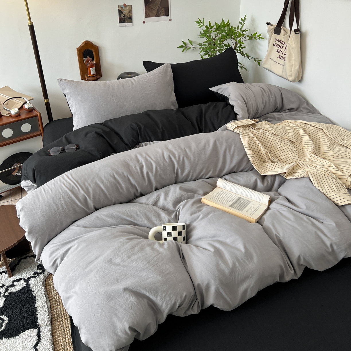 91家纺网 家纺一手货源 找家纺 梦嘉居 2026新款亲肤纯色AB版水洗皱皱棉四件套学生宿舍床单床笠三件套 星空灰+暗夜黑