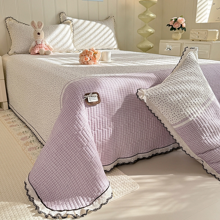 贝凯瑞 2026新款水洗皱皱纱双层纱云朵棉三层夹棉绗绣刺绣小花边单件三件床盖 芋泥奶冻