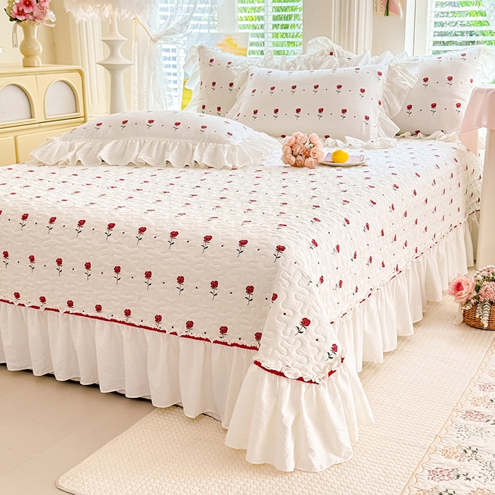 91家纺网 家纺一手货源 找家纺 贝凯瑞 2026新款双层纱水洗棉法式复古花边床盖单件三件四件套-甜心 甜心独秀