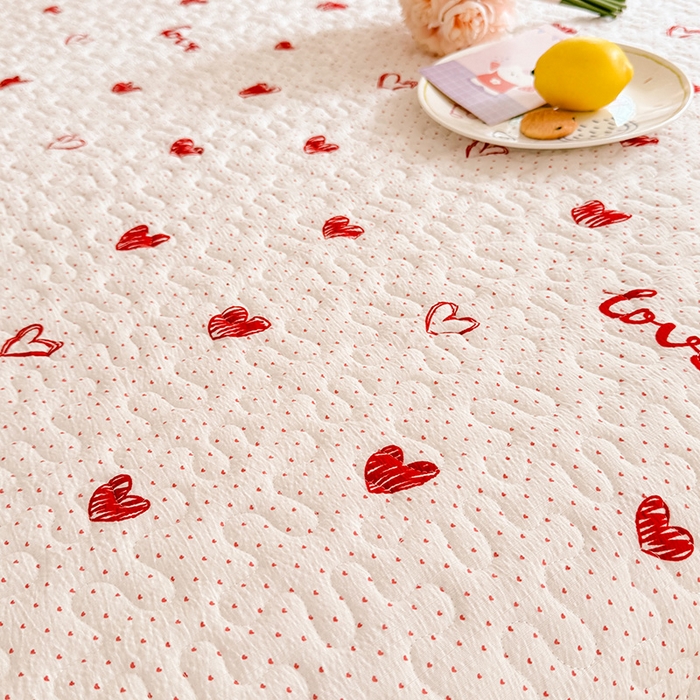 91家纺网 家纺一手货源 找家纺 贝凯瑞 2026新款双层纱水洗棉法式复古花边床盖单件三件四件套-甜心 甜心love