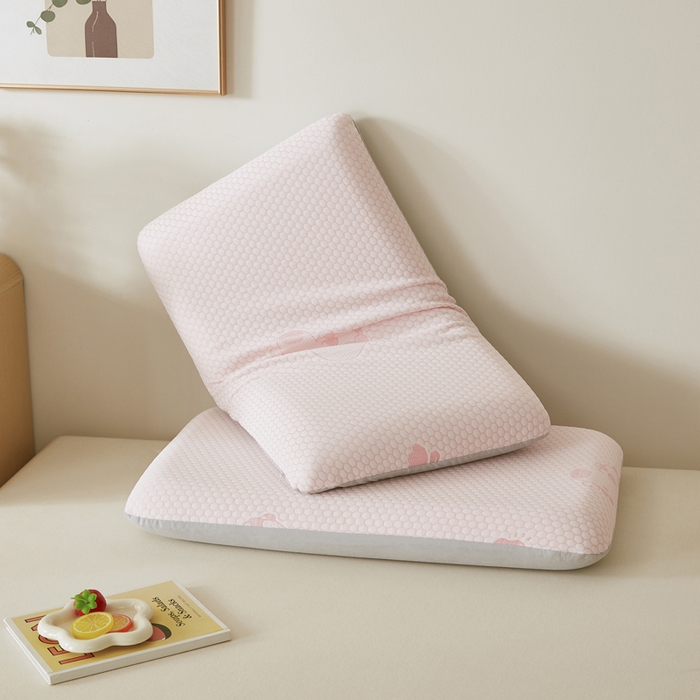 91家纺网 家纺一手货源 找家纺 翎盈家纺 2026新款春夏冰豆豆深睡枕专用枕套面包记忆枕枕头套 卡皮巴拉粉