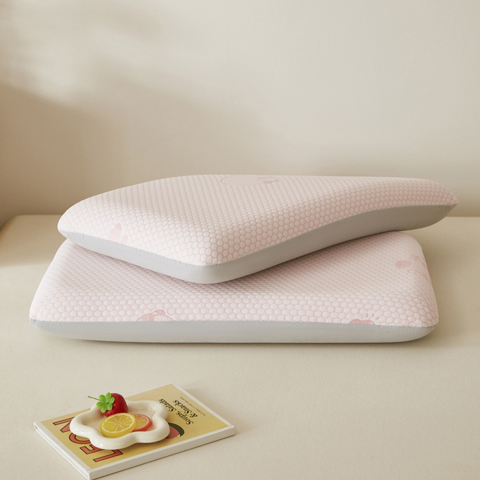 91家纺网 家纺一手货源 找家纺 翎盈家纺 2026新款春夏冰豆豆深睡枕专用枕套面包记忆枕枕头套 卡皮巴拉粉