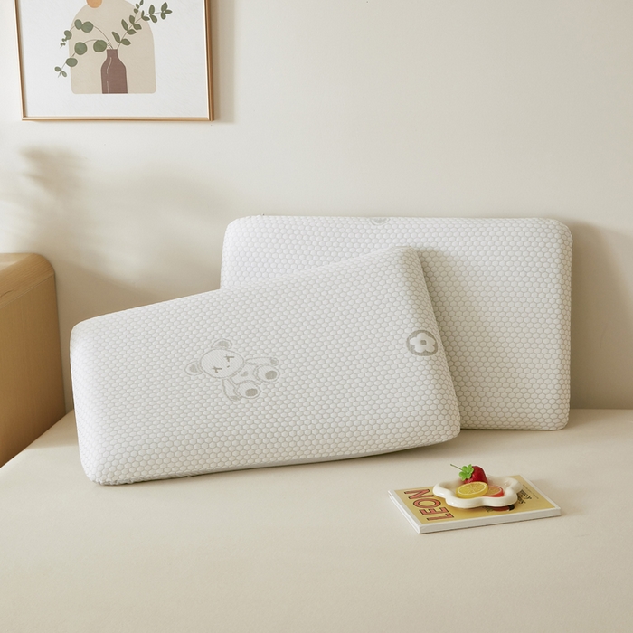 91家纺网 家纺一手货源 找家纺 翎盈家纺 2026新款春夏冰豆豆深睡枕专用枕套面包记忆枕枕头套 小熊灰