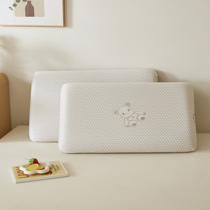 91家纺网 家纺一手货源 找家纺 翎盈家纺 2026新款春夏冰豆豆深睡枕专用枕套面包记忆枕枕头套 小熊咖