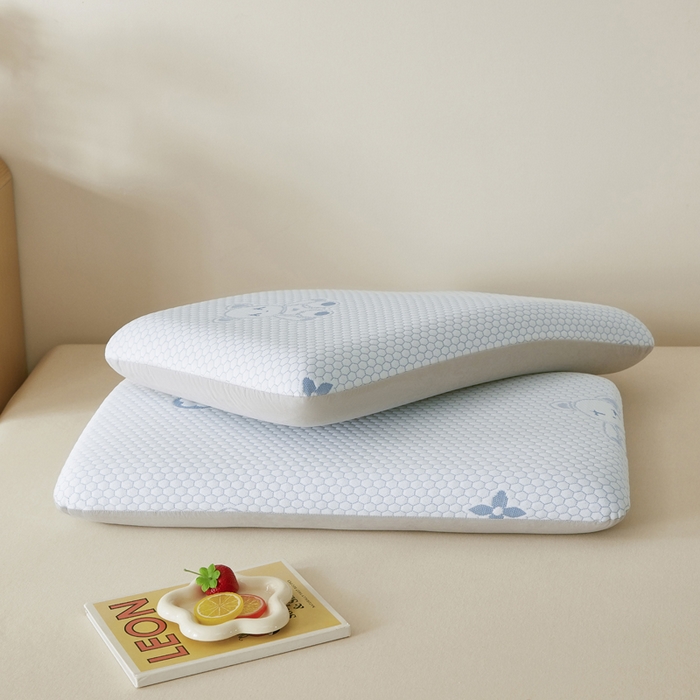 91家纺网 家纺一手货源 找家纺 翎盈家纺 2026新款春夏冰豆豆深睡枕专用枕套面包记忆枕枕头套 小熊蓝