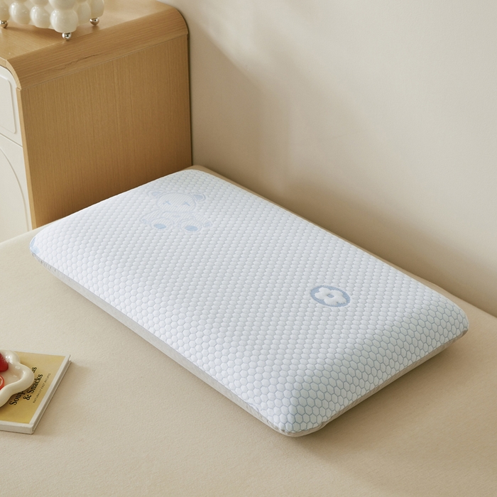 91家纺网 家纺一手货源 找家纺 翎盈家纺 2026新款春夏冰豆豆深睡枕专用枕套面包记忆枕枕头套 小熊蓝