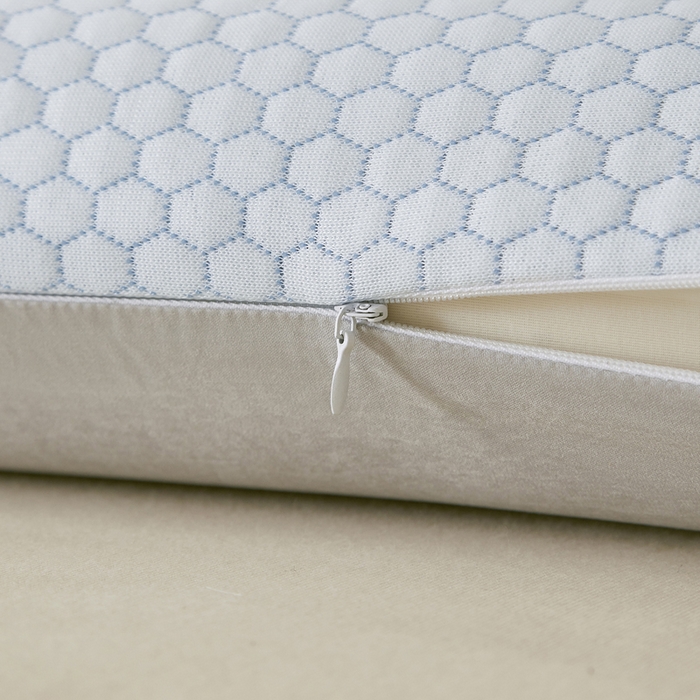 91家纺网 家纺一手货源 找家纺 翎盈家纺 2026新款春夏冰豆豆深睡枕专用枕套面包记忆枕枕头套 小熊蓝