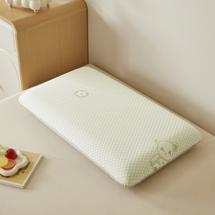 91家纺网 家纺一手货源 找家纺 翎盈家纺 2026新款春夏冰豆豆深睡枕专用枕套面包记忆枕枕头套 小熊绿