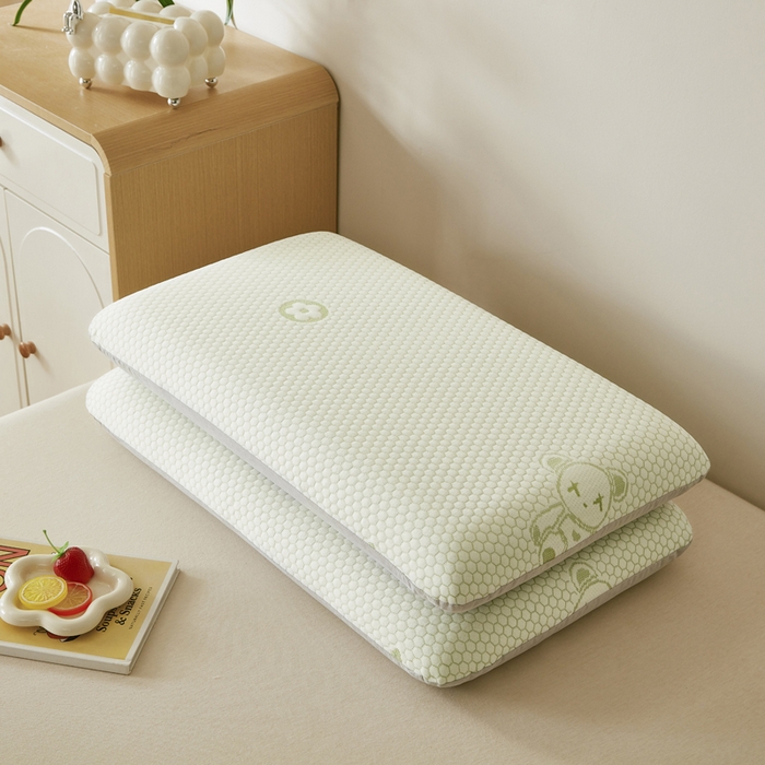 91家纺网 家纺一手货源 找家纺 翎盈家纺 2026新款春夏冰豆豆深睡枕专用枕套面包记忆枕枕头套 小熊绿