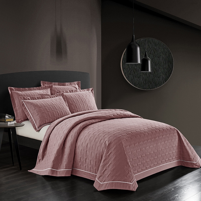 91家纺网 家纺一手货源 找家纺 优乐家纺 2026新款双面全棉斜纹绗绣加厚床盖（夏被加厚保暖床单）唐顿系列三件套 唐顿-魅力豆沙