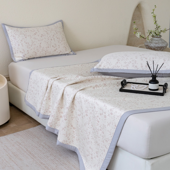 91家纺网 家纺一手货源 找家纺 （总）野合家纺 2026新款韩式小碎花凉感超柔双面提花冰豆席凉席席子