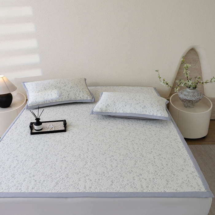 91家纺网 家纺一手货源 找家纺 野合家纺 2026新款韩式小碎花凉感超柔双面提花冰豆席凉席席子 疏影-灰