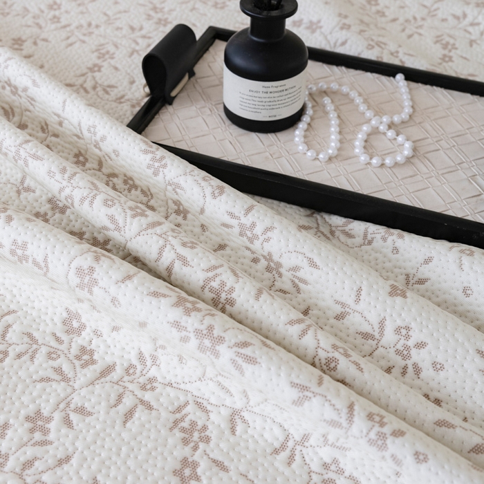 91家纺网 家纺一手货源 找家纺 野合家纺 2026新款韩式小碎花凉感超柔双面提花冰豆席凉席席子 疏影-咖