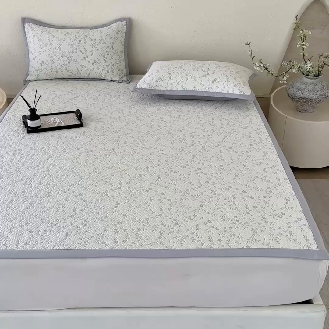 91家纺网 家纺一手货源 找家纺 野合家纺 2026新款韩式小碎花凉感超柔双面提花冰豆席凉席席子 疏影-咖