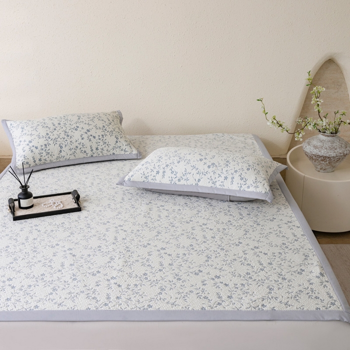 91家纺网 家纺一手货源 找家纺 野合家纺 2026新款韩式小碎花凉感超柔双面提花冰豆席凉席席子 疏影-蓝