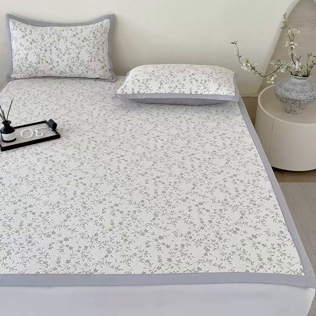 91家纺网 家纺一手货源 找家纺 野合家纺 2026新款韩式小碎花凉感超柔双面提花冰豆席凉席席子 疏影-蓝