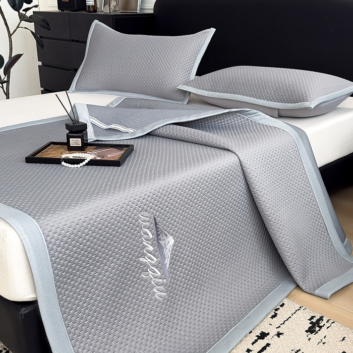 91家纺网 家纺一手货源 找家纺 （总）人人爱家纺 2026新款冰豆豆刺绣软凉席