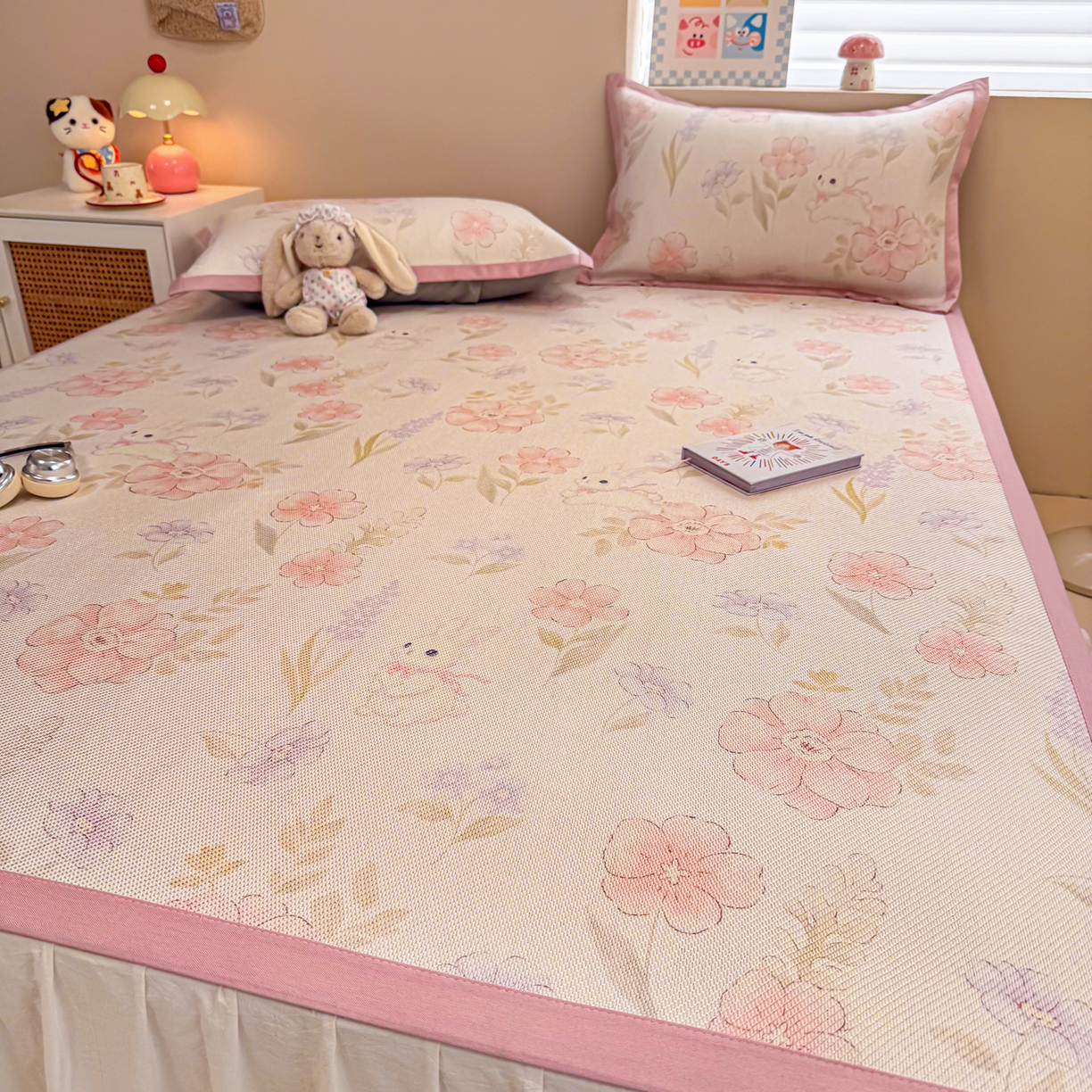 91家纺网 家纺一手货源 找家纺 沐慕 2026新款高克重600D冰丝印花冰藤席 冰藤-粉花兔语