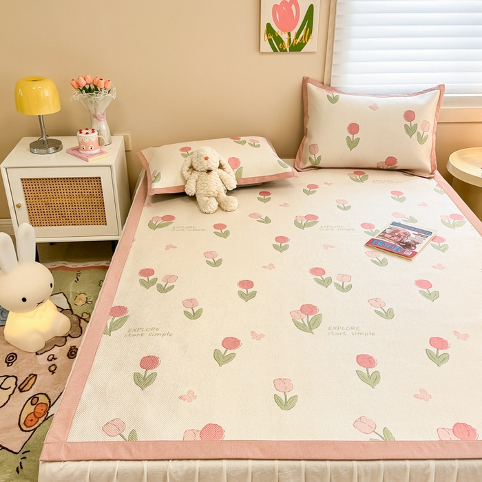 91家纺网 家纺一手货源 找家纺 沐慕 2026新款高克重600D冰丝印花冰藤席 冰藤-粉嫩郁金香