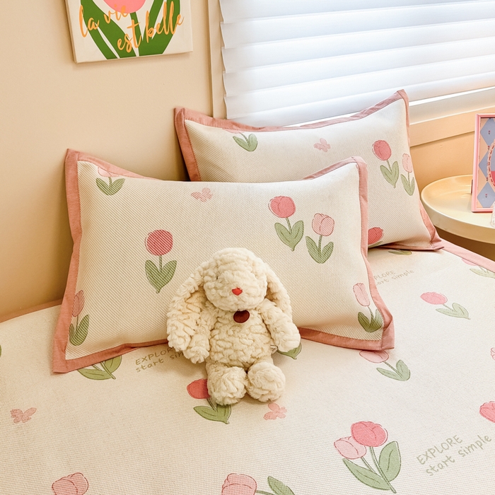 91家纺网 家纺一手货源 找家纺 沐慕 2026新款高克重600D冰丝印花冰藤席 冰藤-粉嫩郁金香