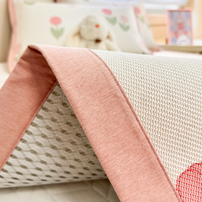 91家纺网 家纺一手货源 找家纺 沐慕 2026新款高克重600D冰丝印花冰藤席 冰藤-粉嫩郁金香