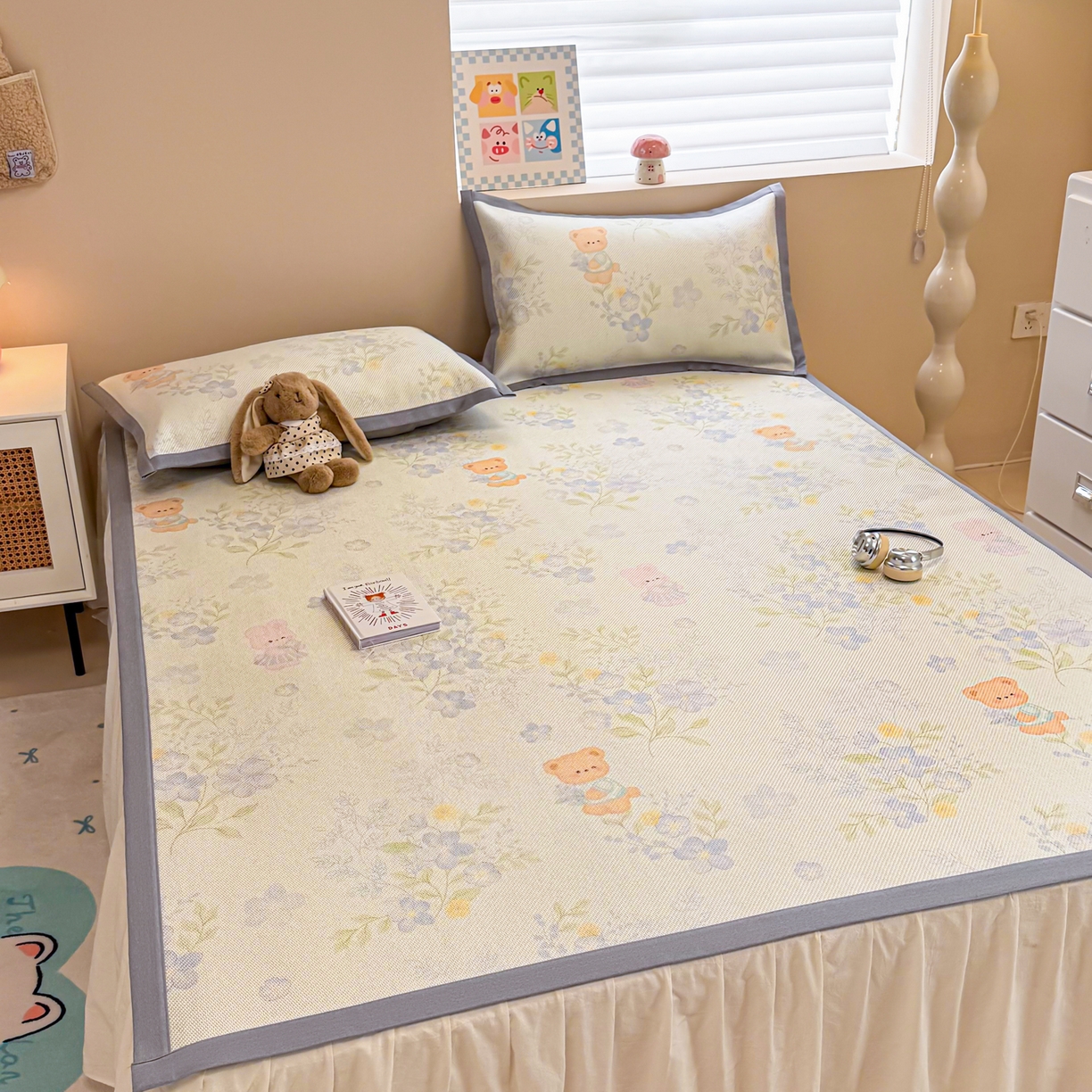 91家纺网 家纺一手货源 找家纺 沐慕 2026新款高克重600D冰丝印花冰藤席 冰藤-蓝花小熊