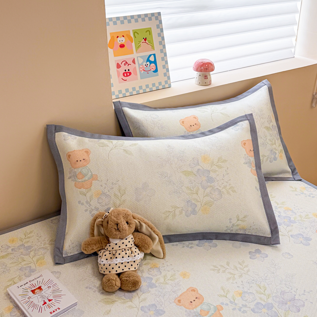 91家纺网 家纺一手货源 找家纺 沐慕 2026新款高克重600D冰丝印花冰藤席 冰藤-蓝花小熊