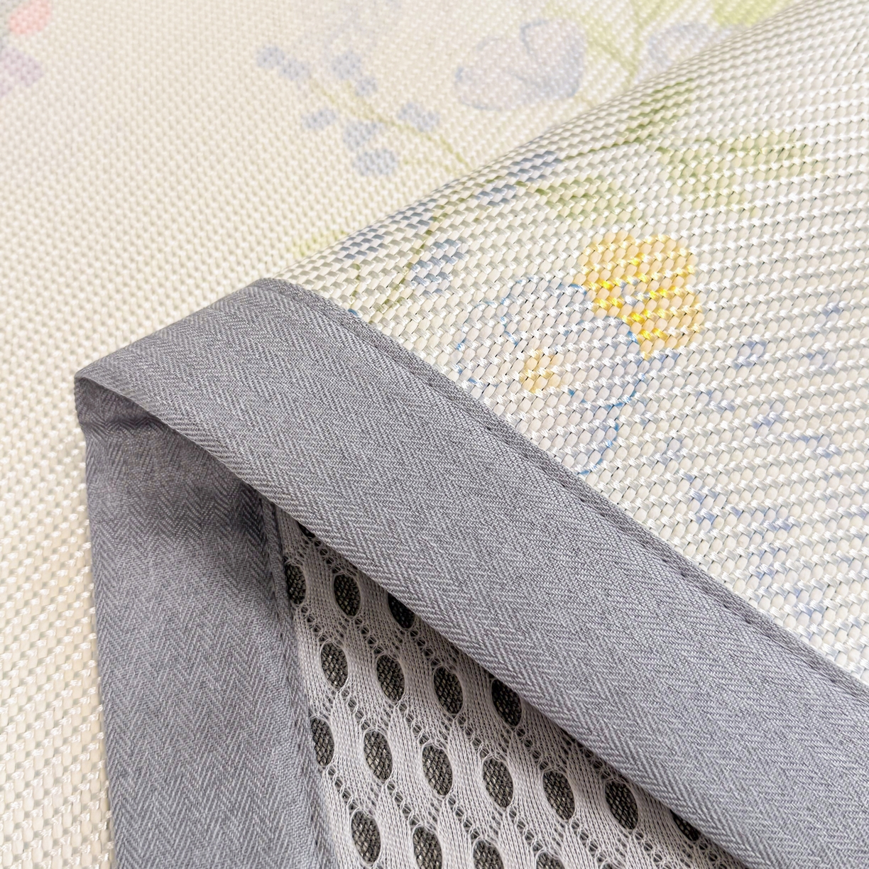 91家纺网 家纺一手货源 找家纺 沐慕 2026新款高克重600D冰丝印花冰藤席 冰藤-蓝花小熊