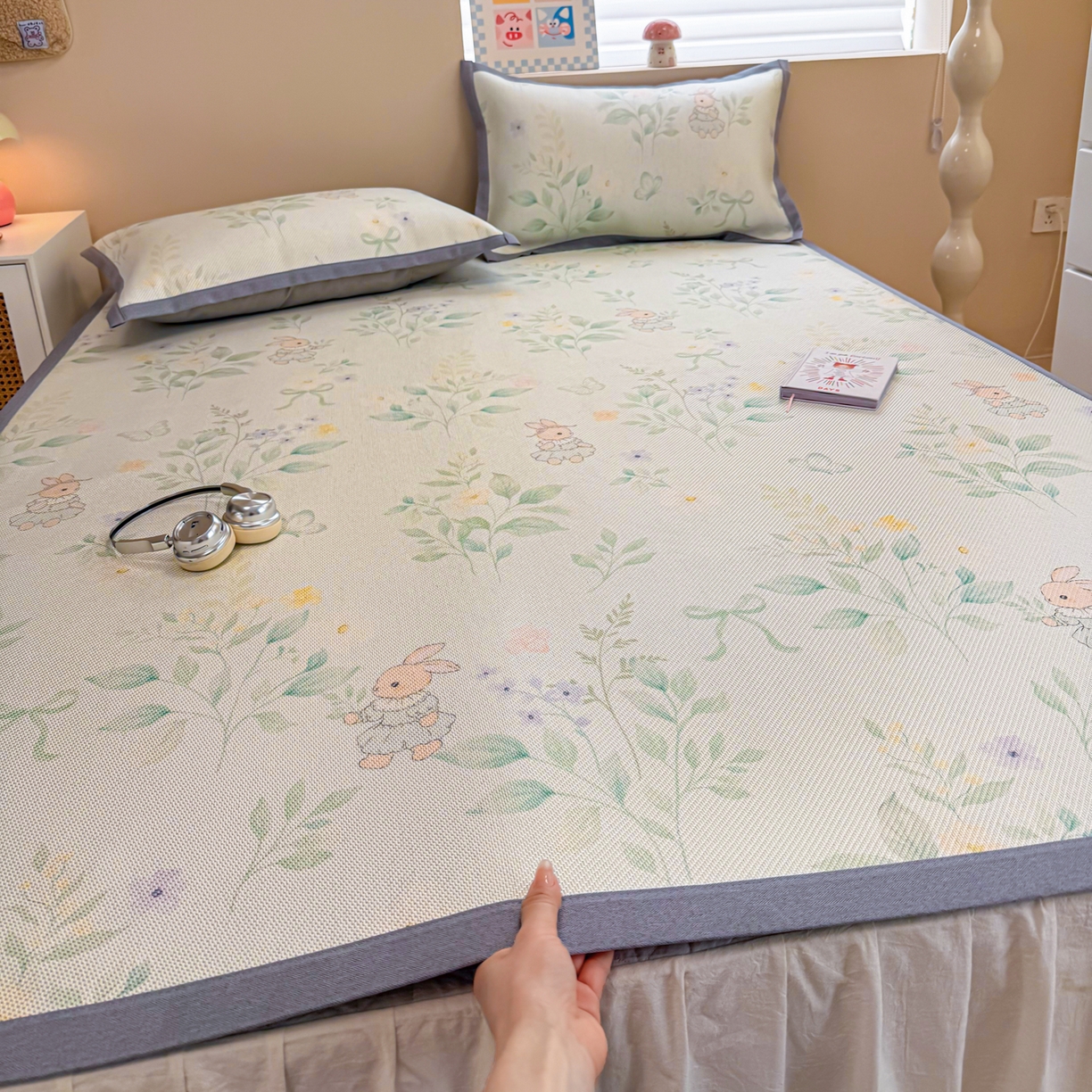 91家纺网 家纺一手货源 找家纺 沐慕 2026新款高克重600D冰丝印花冰藤席 冰藤-绿野兔踪