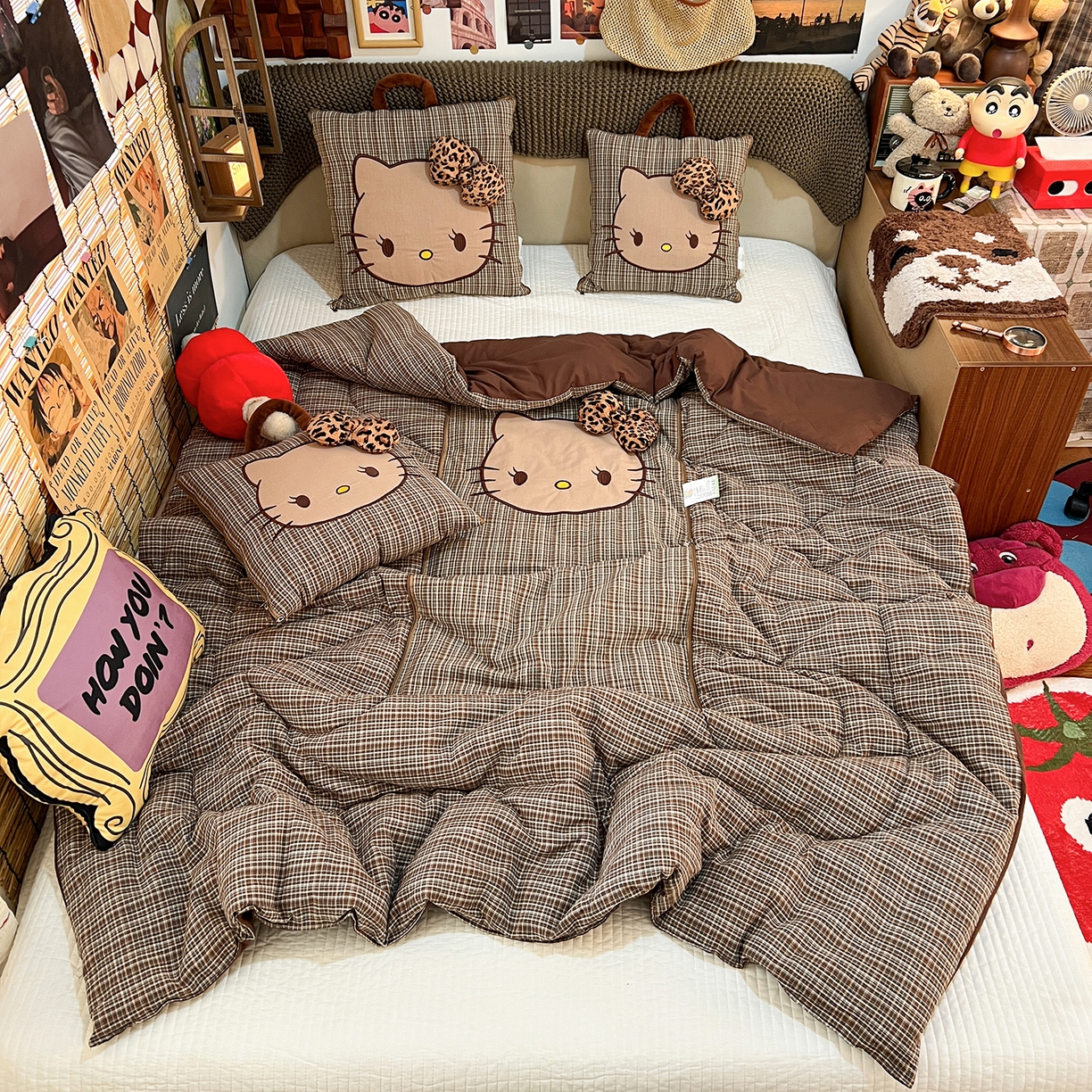 91家纺网 家纺一手货源 找家纺 古本家居 2026新款立体蝴蝶结全棉KT抱枕被 立体蝴蝶结全棉KT咖格